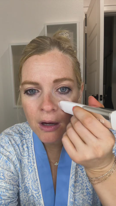 LumineSkin® Color-Changing Foundation Stick