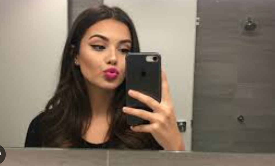 <em>Sophia from Austin, TX</em>